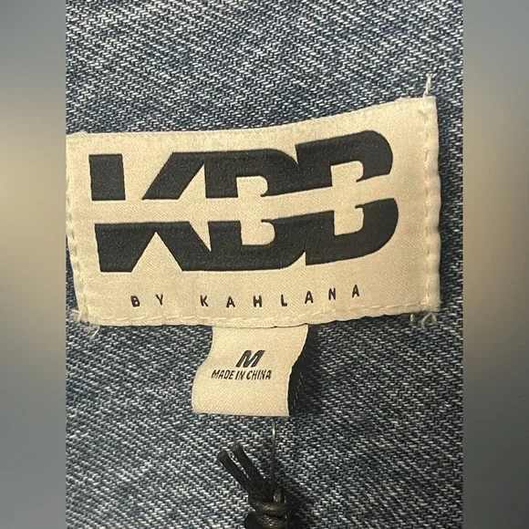 KBB KAHLANA Target Samira Medium Wash Button Down Denim Shirt Oversized M NWT - Picture 7 of 13